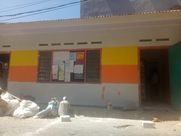 Renovasi Gedung Balai RW